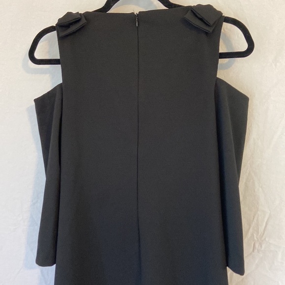 Trina Turk Aris Bow Cold Shoulder Black Dress Size S - Picture 5 of 10